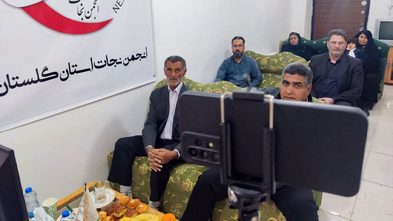 گردهمایی خانواده های گلستانی در محل دفتر انجمن نجات