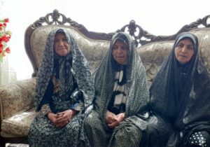 نامه خواهران عباس گل ریزان به برادرشان عباس