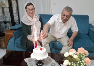 اعضای انجمن نجات گیلان در کنار برادر اسماعیل پورحسن به مناسبت تولد ایشان