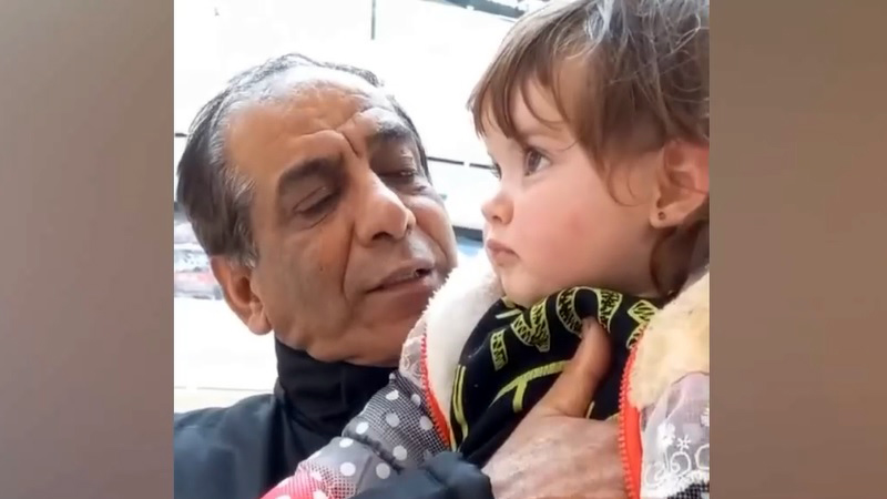 علی هاجری و زندگی در جهان آزاد در ایام کریسمس