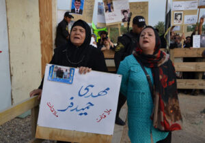 مادر مهدی حمیدفر نگران جان فرزند اسیرش در کمپ مجاهدین