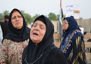 نگرانم مجاهدین بلایی سر پسرم آورده باشند!