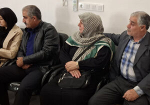 دیدار مسئول انجمن نجات گیلان با خانواده رضا حسن زاده گرفتار در فرقه رجوی