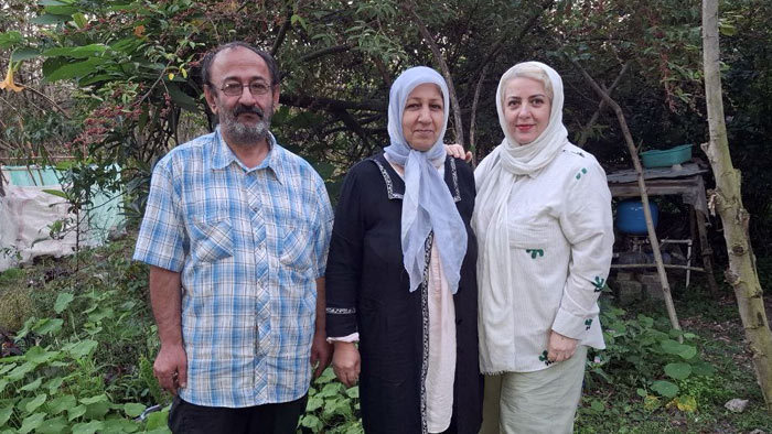 خانواده علی اصغر حاتم 