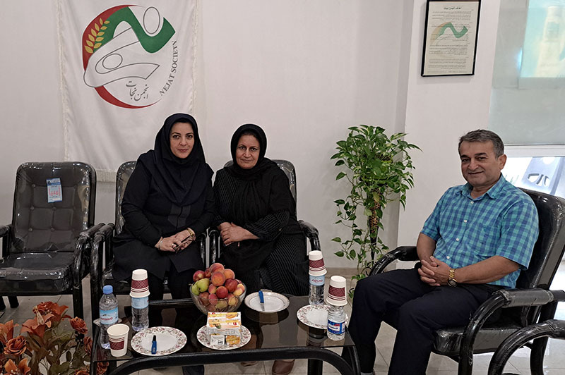 دیدار و گفتگو انجمن نجات گیلان با خانواده زهرا حسینی