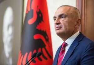 از کدام دمکراسی سخن می گویید؟!