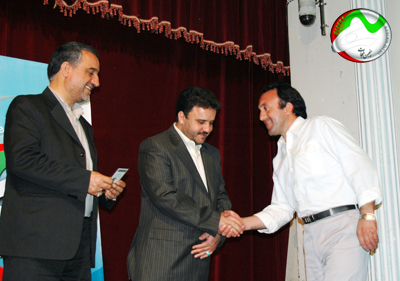 اعطای امان نامه به افراد بازگشتی در اصفهان