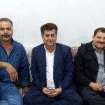 دیدار اعضای انجمن خوزستان با خانواده جدیدیان در آبادان