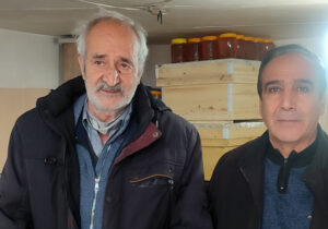 ملاقات اعضای انجمن نجات زنجان با خانواده محمد و مقصود کلانتری