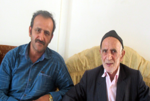 رو سیاهی به رجوی می ماند