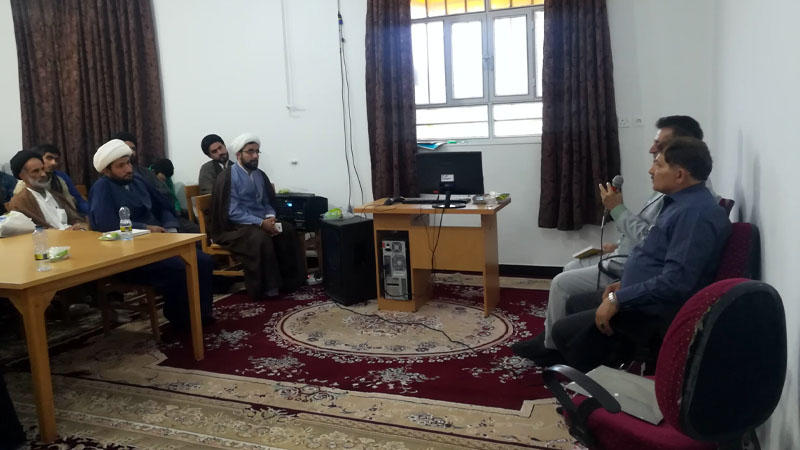 دیدار اعضای انجمن نجات خوزستان با اساتید و طلاب حوزه علمیه شهرستان ایذه