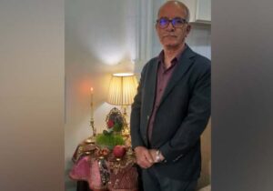 با آمدن نوروز لباس کهنه اسارت را از تنتان بیرون بیاورید