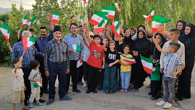 نمادی زیبا از خانواده بزرگ انجمن نجات