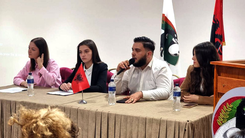 متن سخنرانی آلدو سولولاری در کنفرانس اشکودر