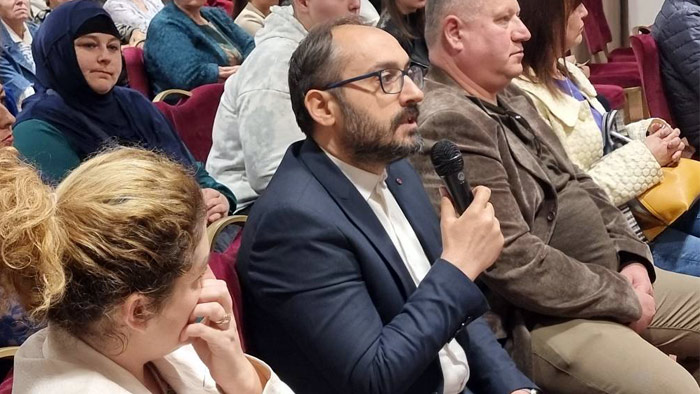 سخنرانی مفتی شهر اشکودر در افتتاحیه مستند مادر، عشق، جدایی