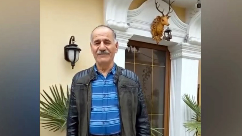 دوستان حاضر در کمپ مانز زندگی در انتظار شماست