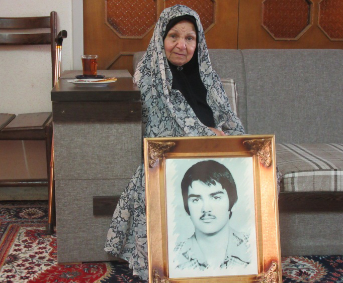 جدائی تا کی؟! این عکس تنها یادگاری من است!