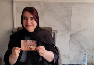 دیدار اعضای انجمن نجات کرج با خواهر یحیی مرادپور