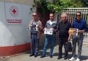 آکسیون انجمن نجات آلبانی به مناسبت روز جهانی صلیب سرخ