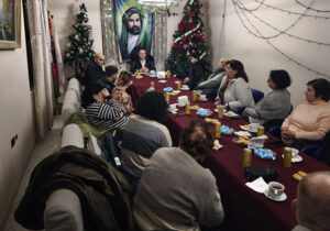 گرامیداشت روز پدر در دفتر انجمن نجات آلبانی