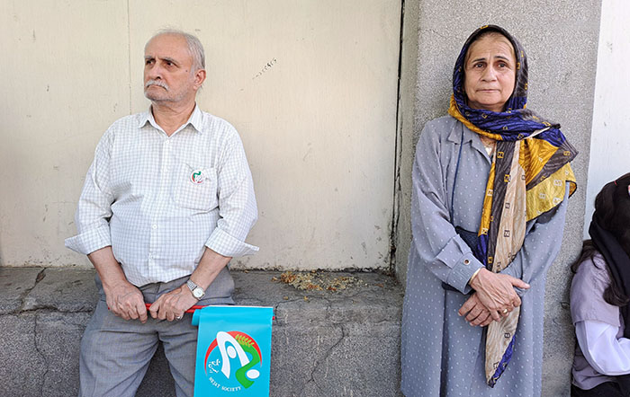 خانواده های گیلانی مقابل سفارت ترکیه