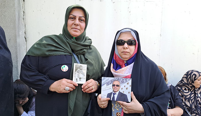 خانواده های گیلانی مقابل سفارت ترکیه