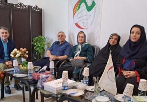 نشست اعضای انجمن نجات گیلان با خانواده های پورحسن و نوروزی