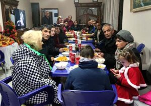 اعضای انجمن نجات آلبانی زاده شدن خورشید را جشن گرفتند