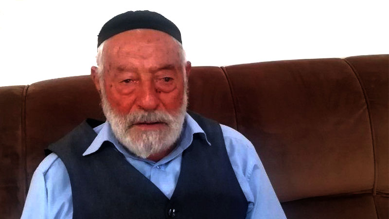 شمس الله نوری به فرزندش حمید رضا: هر چه زودتر دل پدر را شاد کن