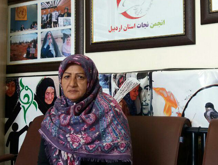 از تمام نهادهای حقوق بشری برای آزادی برادرم درخواست کمک دارم