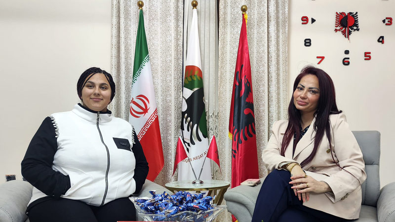 دیدار آربانا پریهانا با تشکل بانوان انجمن نجات آلبانی