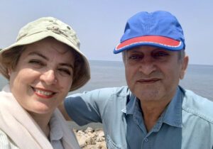 در آستانه شصت سالگی خوشحال و مسرورم از زندگی