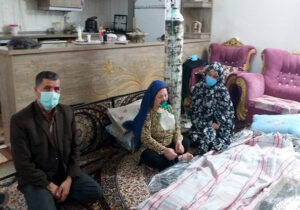 عیادت اعضاء انجمن نجات از مادر حبیب اله قاسمی