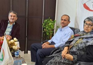 دیدار انجمن نجات گیلان با خانواده اسماعیل رضائیان عضو گرفتار در مجاهدین خلق