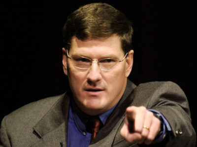 اسکات ریتر: افراد مسلح مجاهدین خلق در شهرهای ایران