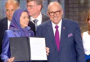 از کی تا حالا جولیانی افتخار و وجدان بیدار مردم شده است ؟