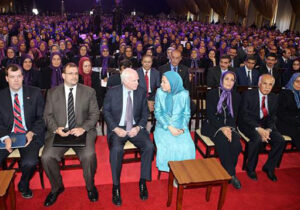 عشوه های شتری مریم قجر عضدانلو