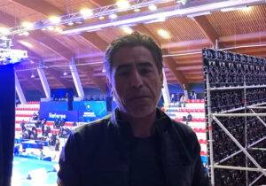 اینجا نقطه تمایز زندگی درون و بیرون از تشکیلات رجویست