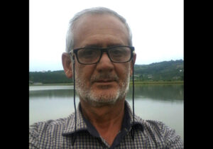 برادرم سی و یک سال است که اسیر دست مجاهدین است