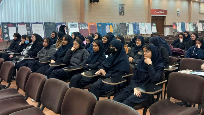 نمایشگاهی در خصوص افشای ماهیت و عملکرد سازمان تروریستی مجاهدین خلق