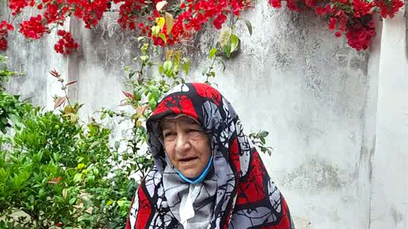 علیرضا جان ببین مامان چقدر پیر شده است