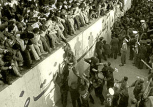 در ۱۴ اسفند ۱۳۵۹ در دانشگاه تهران چه حادثه ای رخ داد؟