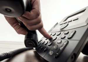 رجوی چه زمان هایی به اعضا اجازه ارتباط با خانواده داده است؟