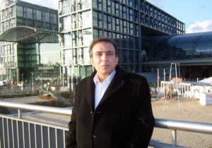 موسسان پنجم مسعود رجوی چرا و چگونه؟