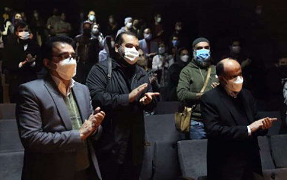 نمایش بابا آدم