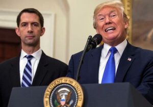 مردم آمریکا تام کاتن را خشونت طلب ، اما رجوی ها او را دمکراسی خواه می خوانند