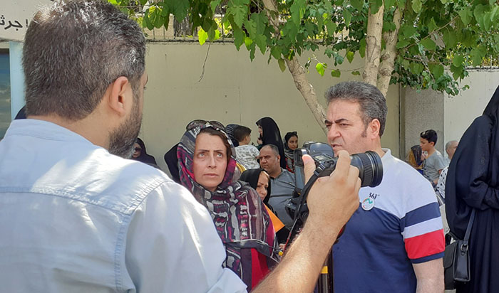 خانواده های اراکی مقابل سفارت ترکیه
