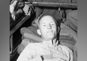 صدای دشمن، شبکه تبلیغاتی متجاوزین به خاک میهن