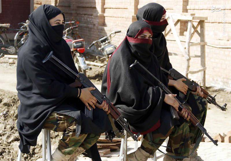 تعدادی از زنان شکنجه گر داعشی