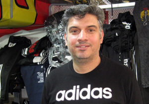 برادر رضا زنگنه: دلم می خواهد چهره ات را ببینم